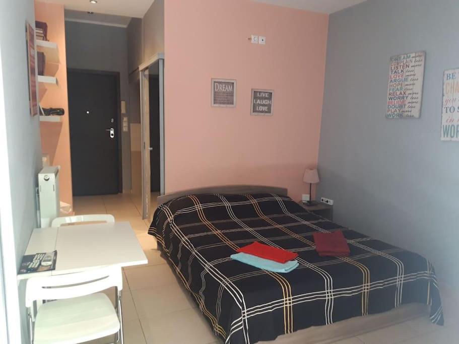 Ideally Located Apartment In Central เอเธนส์ ภายนอก รูปภาพ